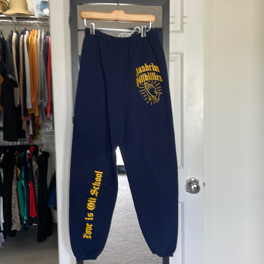 Gwen Stefanis Anaheim Hillbillies Joggers